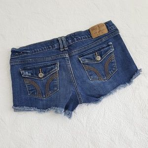 Hollister Flap Pocket Distressed Shorts Size 5 w27